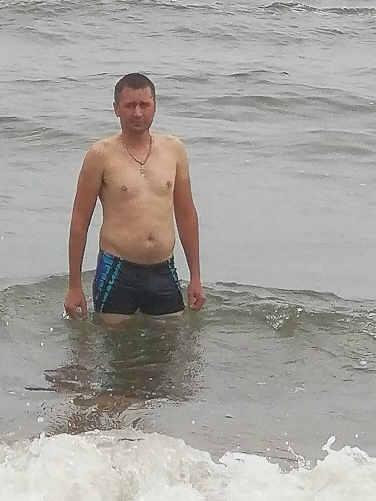  13053758  , 42 ,    