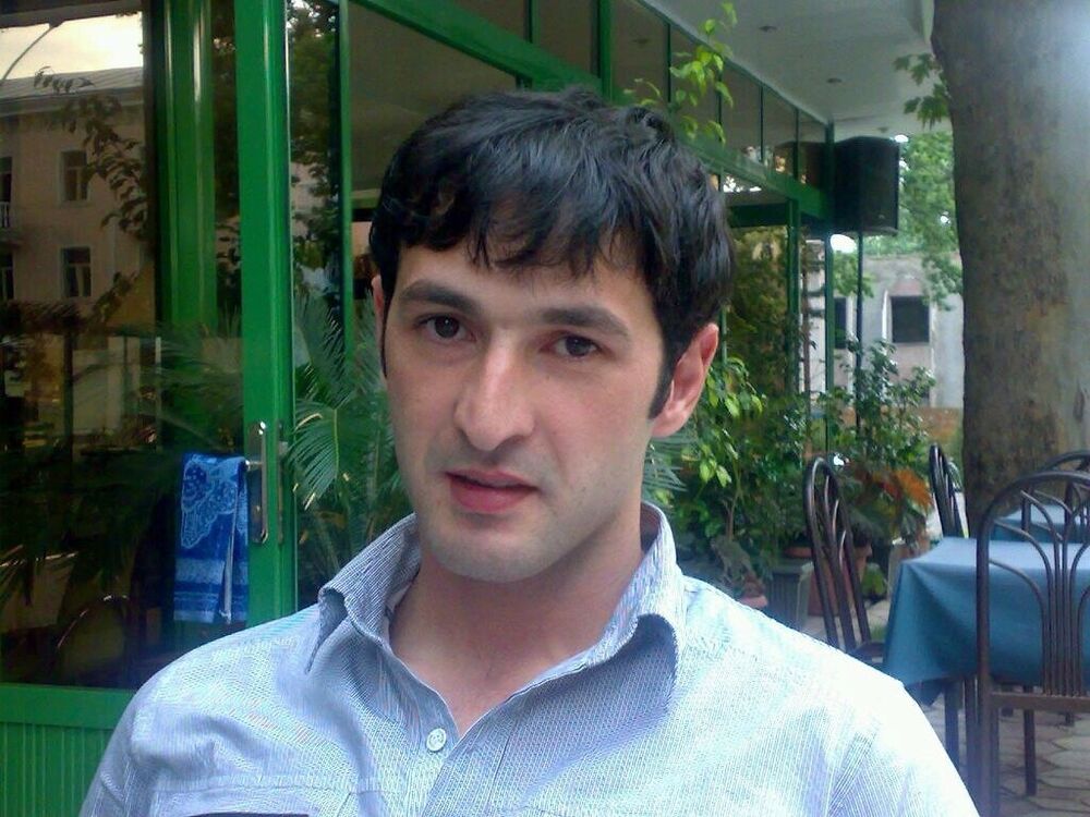  4794048  Alisher, 42 ,    