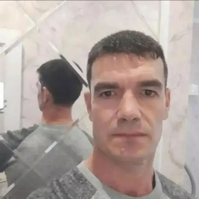  40686418  , 46 ,    -