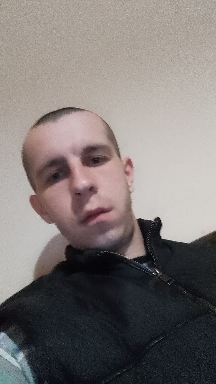  33912248  , 27 ,    