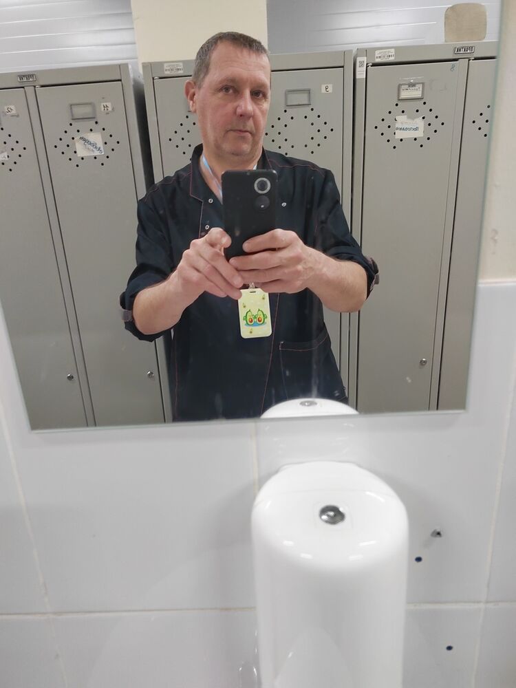  48729418  , 51 ,    