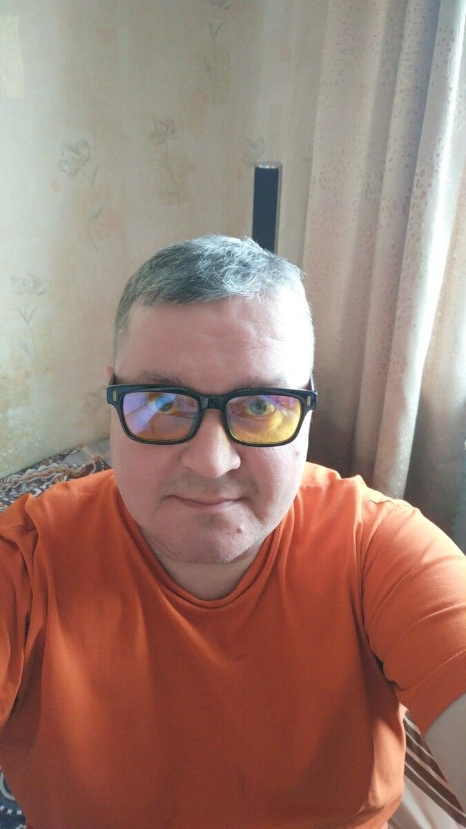  15836008  , 52 ,    