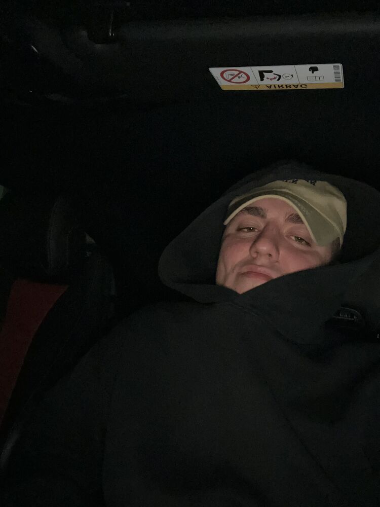  ,   Vlad, 24 ,   ,   
