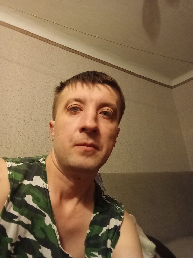  50653918  Pavel, 37 ,    