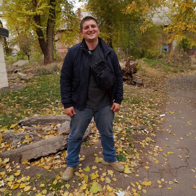   ,   Denis, 38 ,   ,   