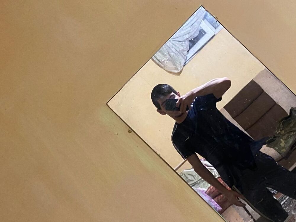  27690788  , 21 ,    