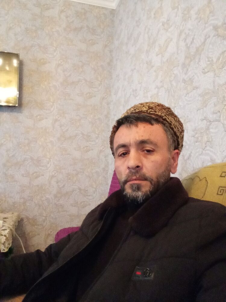  50061348  Ismail, 42 ,    