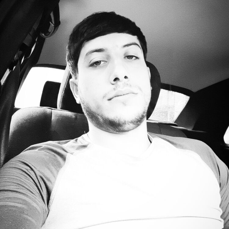  ,   Artur, 29 ,     , c 