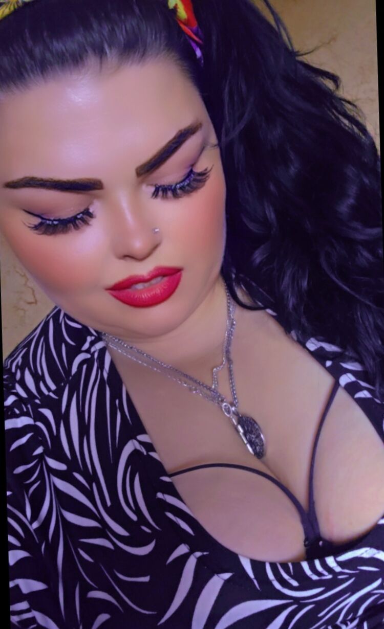  53205078  HELGA, 43 ,    