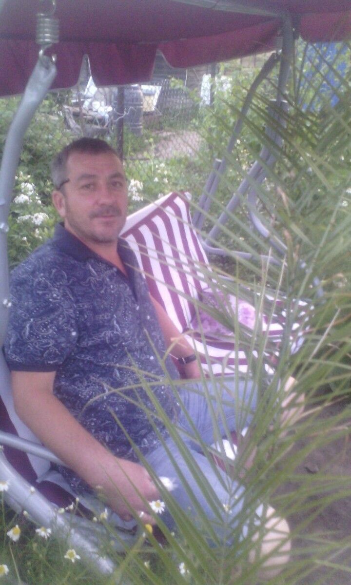  ,   Andrej, 50 ,   , 