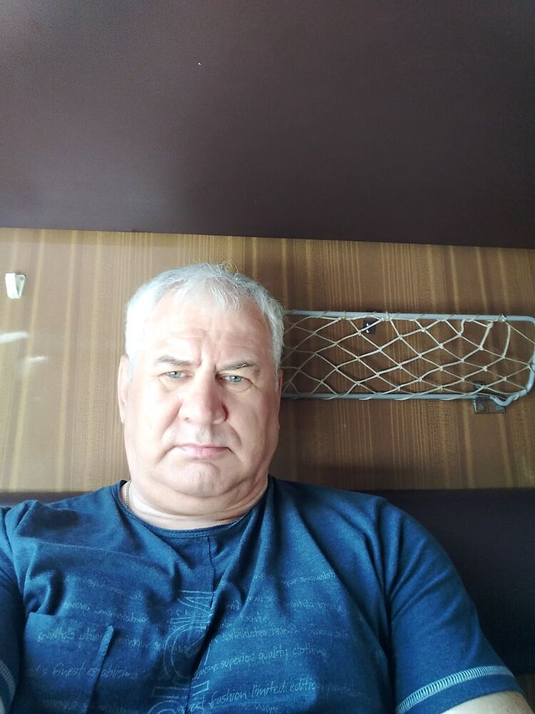  40550878  , 63 ,    