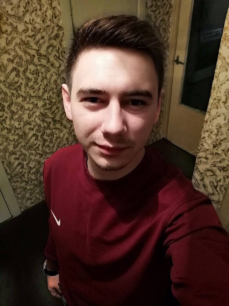  ,   Mika, 31 ,   ,   , c 