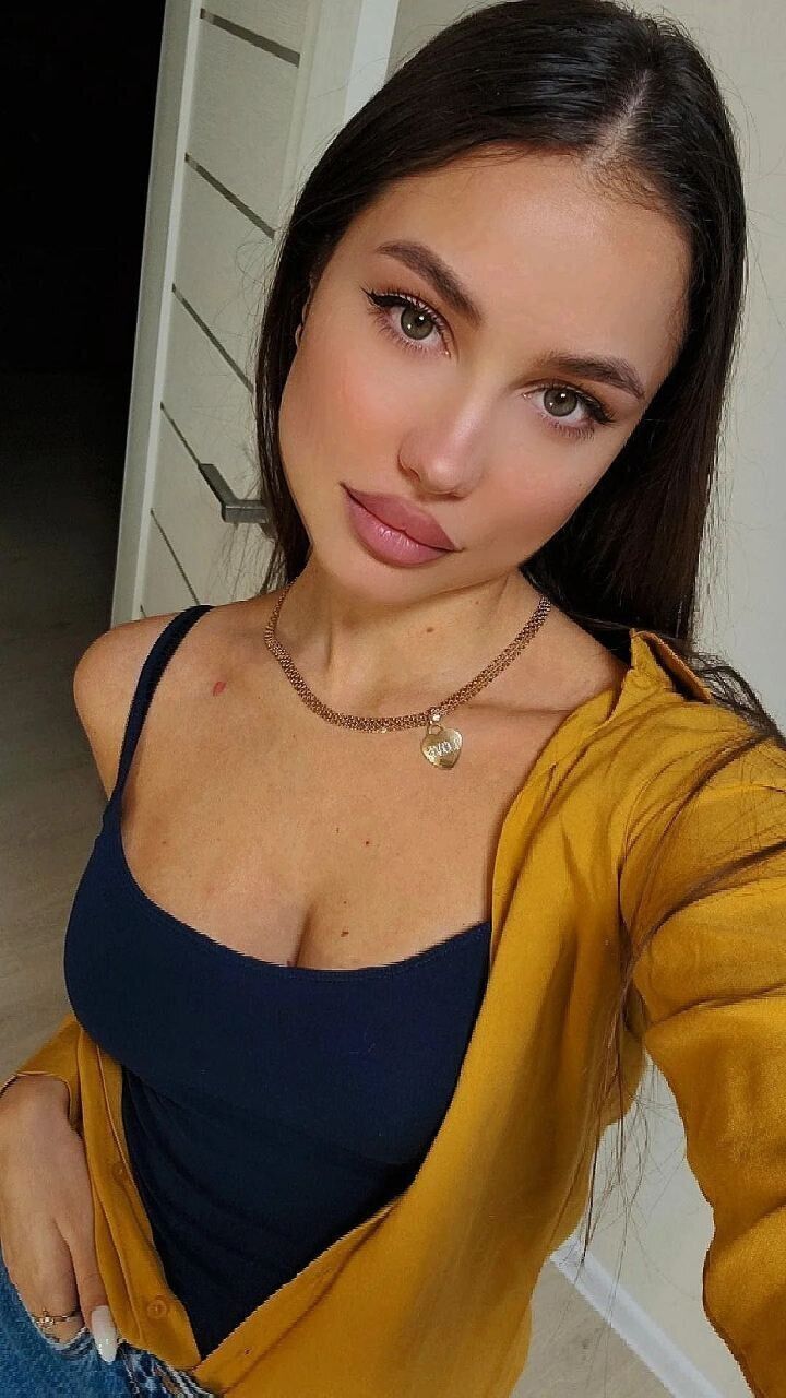  43749428  , 22 ,    