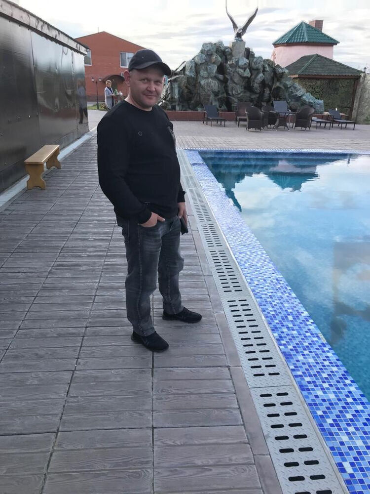  ,   Denis, 39 ,   ,   , 