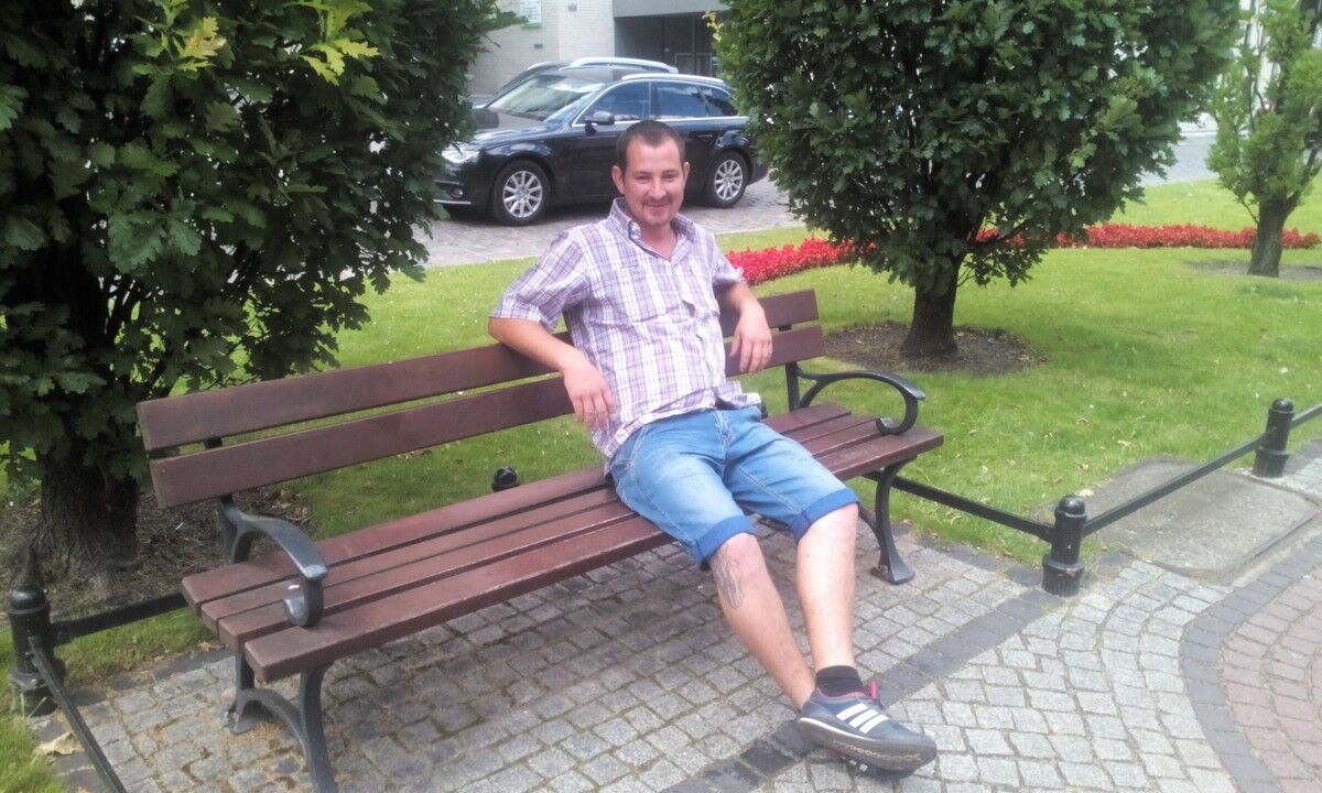  13452608  Kabasia, 39 ,    