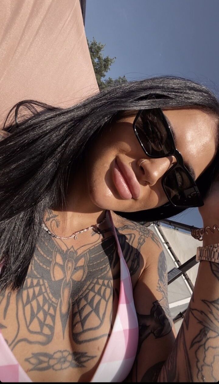  30835348  , 24 ,    