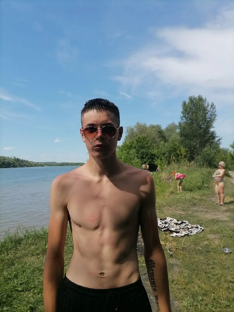  33978178  , 21 ,    