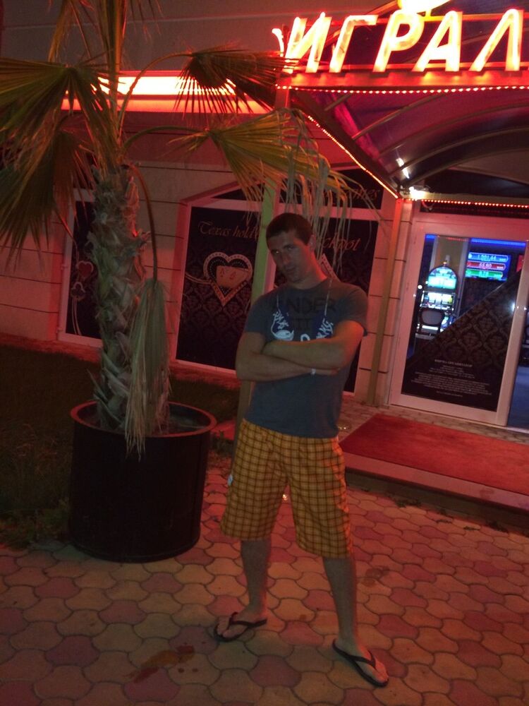  6724498  Sergei, 38 ,    