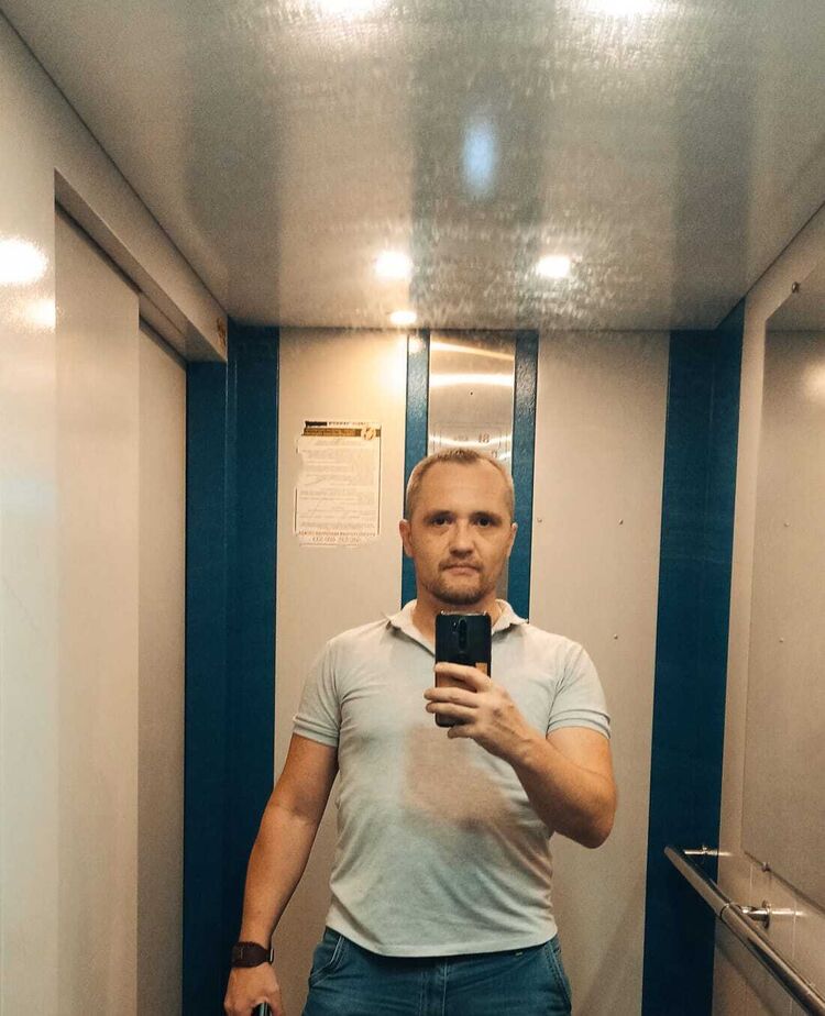  53893128  , 39 ,    