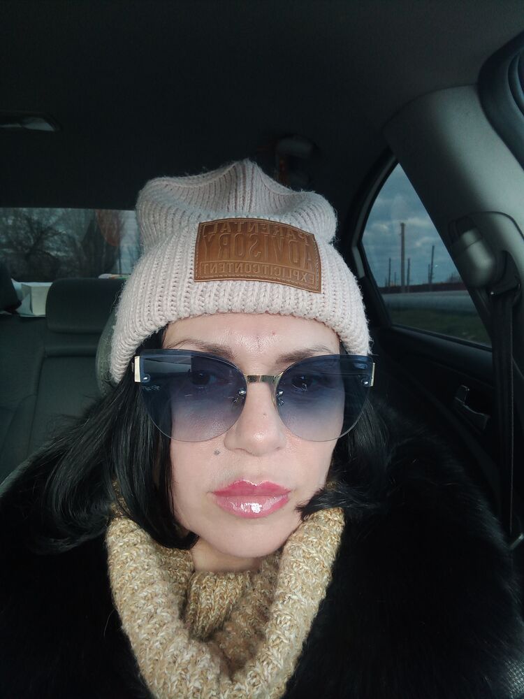  33518958  Alena, 42 ,    