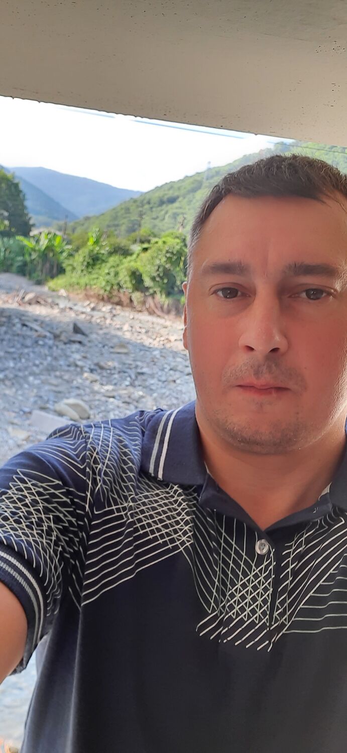  30727928  Denis, 41 ,    