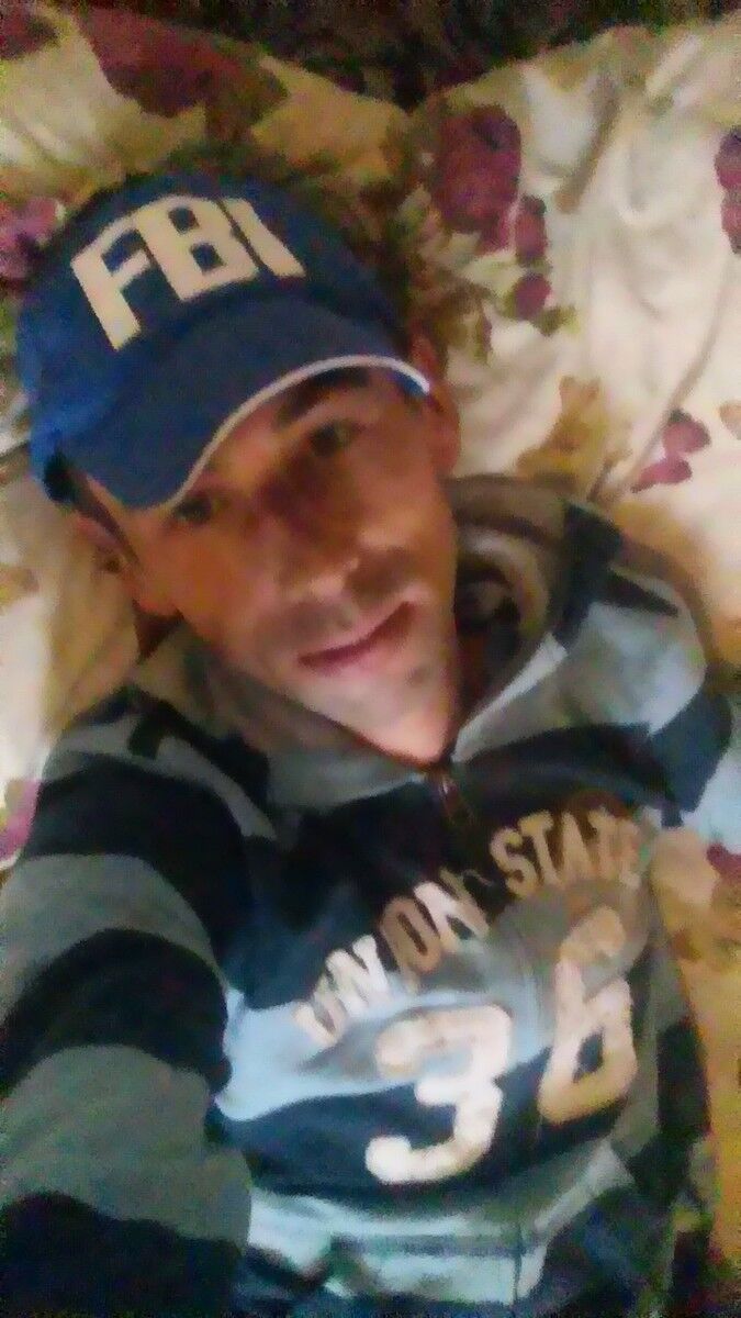  18051068  Evgehiy, 38 ,    