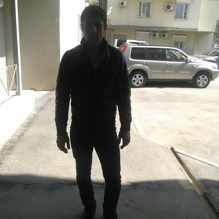  --,   Rasyl, 33 ,     , c 