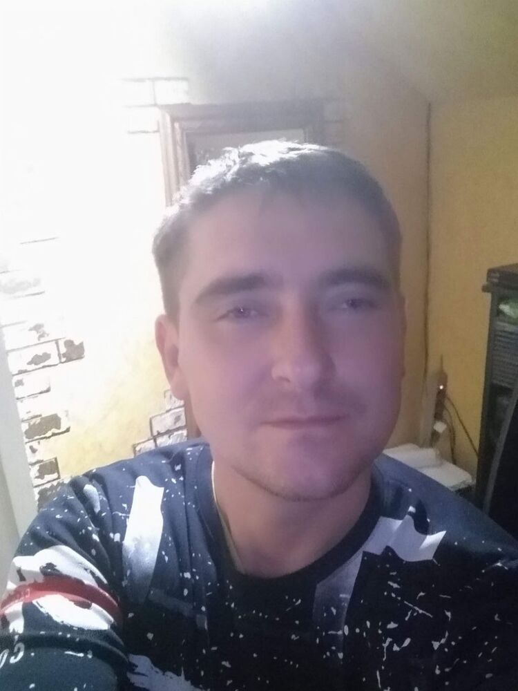  37467438  , 32 ,    