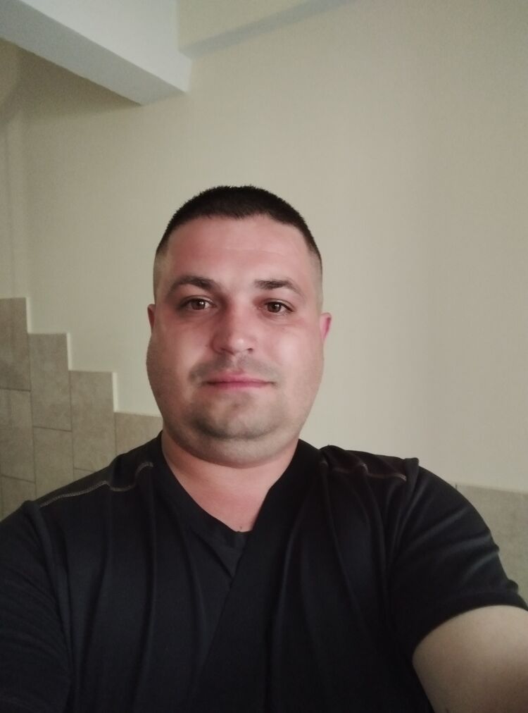  49813098  GeKa, 36 ,    