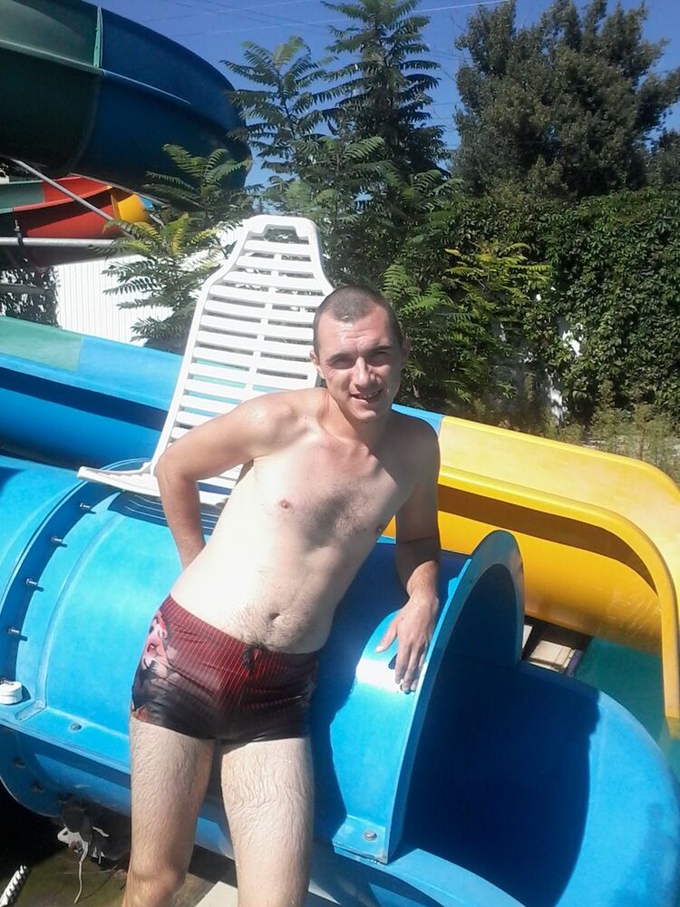  8058318  Antonio, 37 ,    