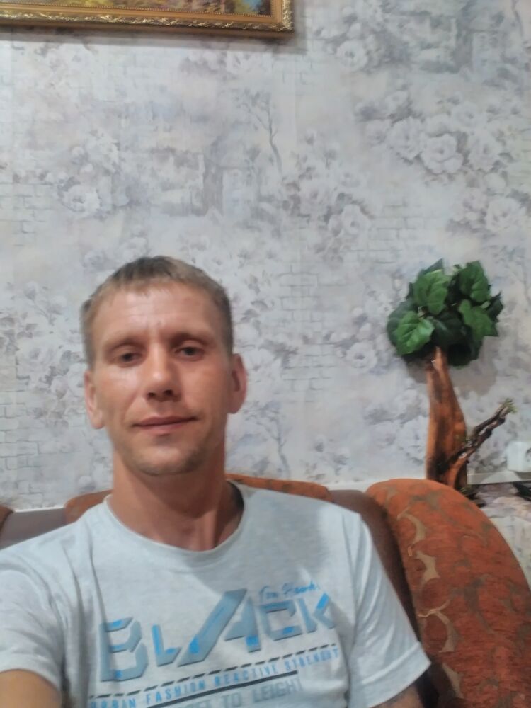  28049458  , 40 ,    