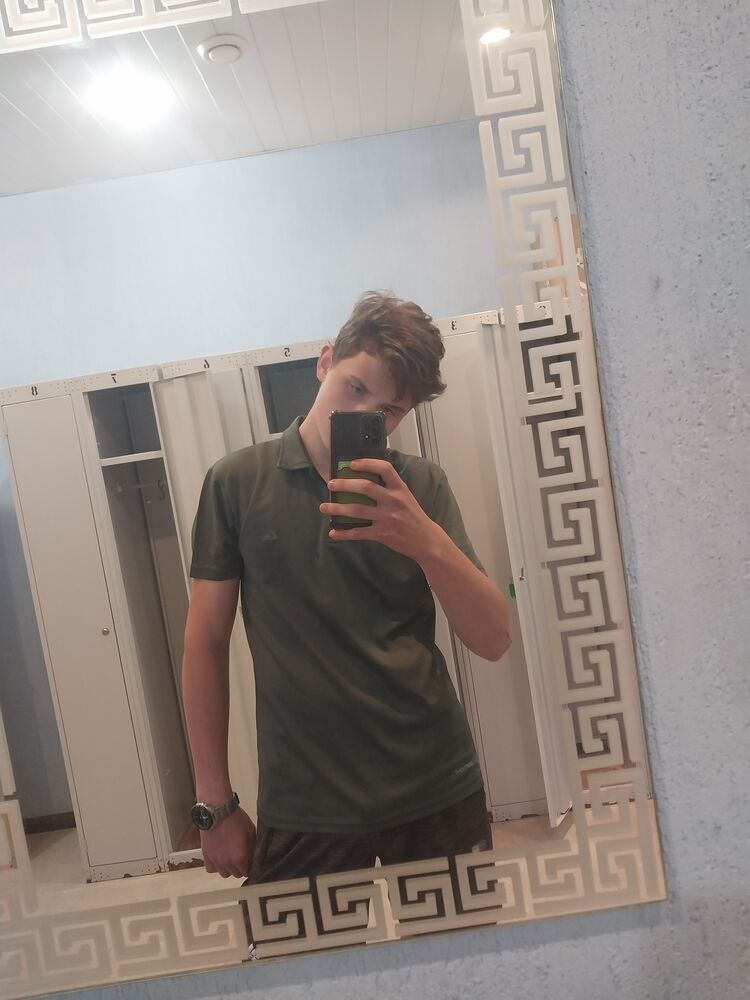  35730638  , 22 ,    