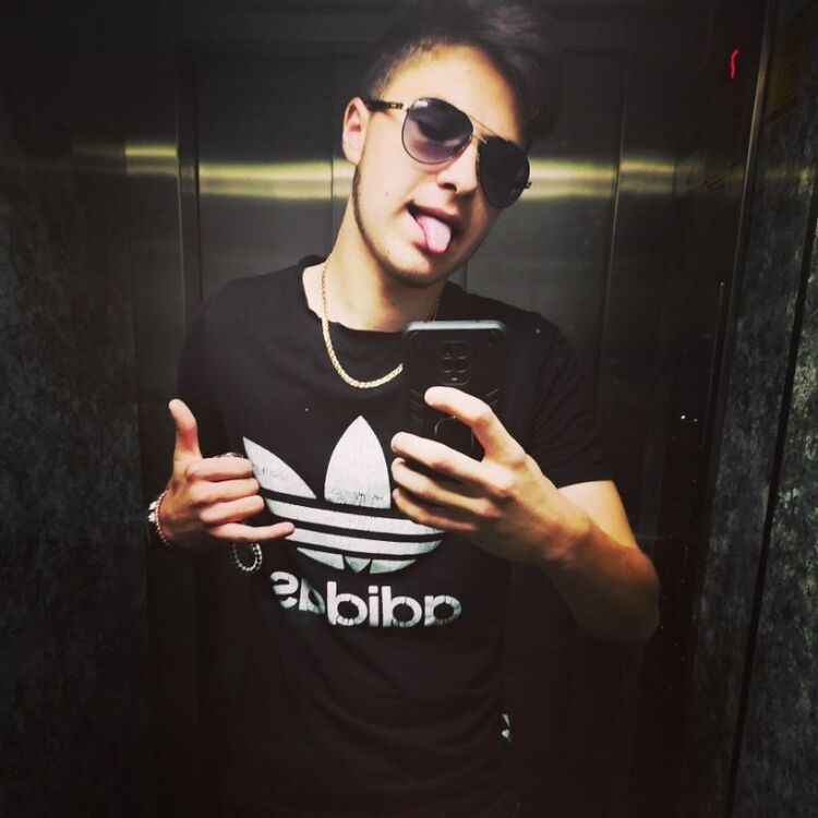  31636438  Vova, 20 ,    