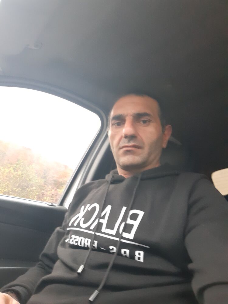  30741148  Hovlk, 43 ,    