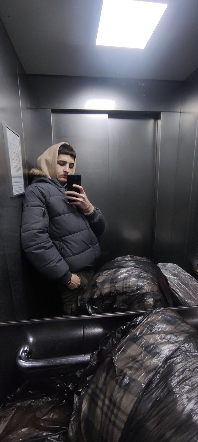  39040948  , 25 ,    