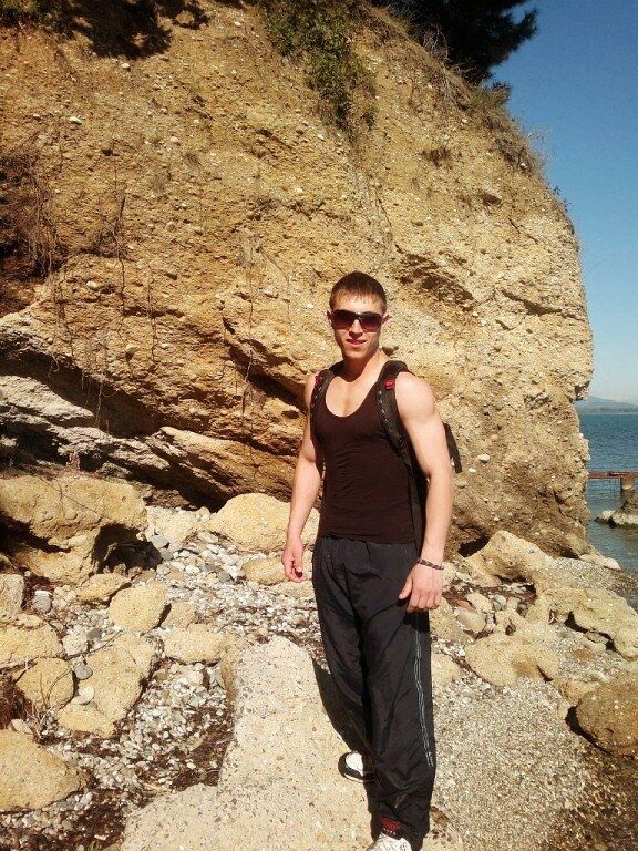  24414768  Vadim, 32 ,    