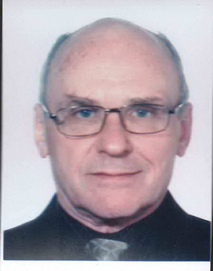  16836298  Valeriy, 74 ,    