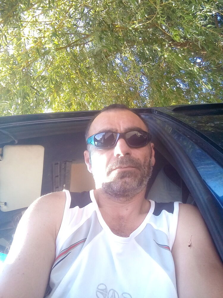  ,   Gocha, 52 ,   ,   , c 