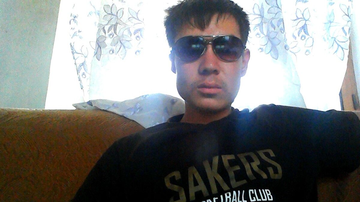  4695008  Rozimuhammad, 31 ,    