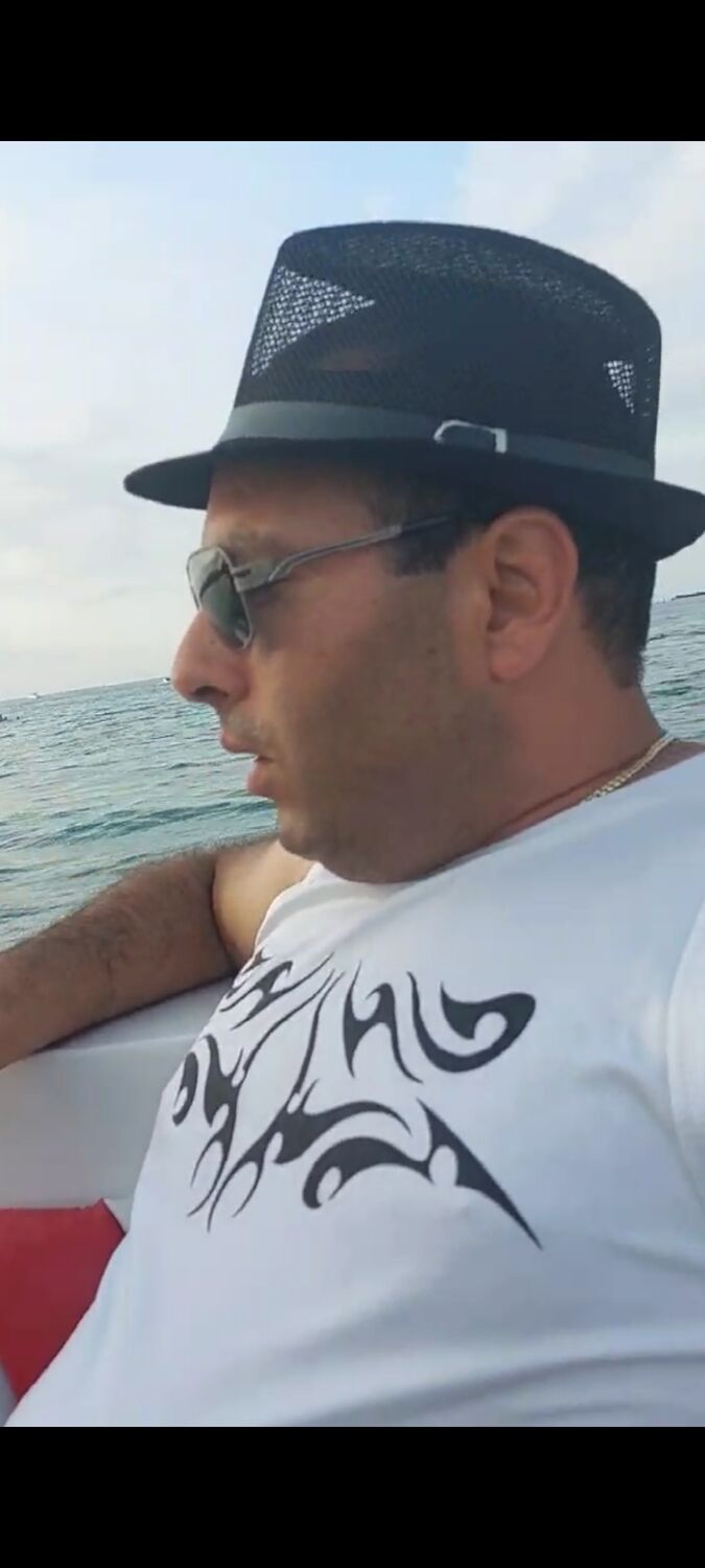  44977028  Garik, 41 ,    