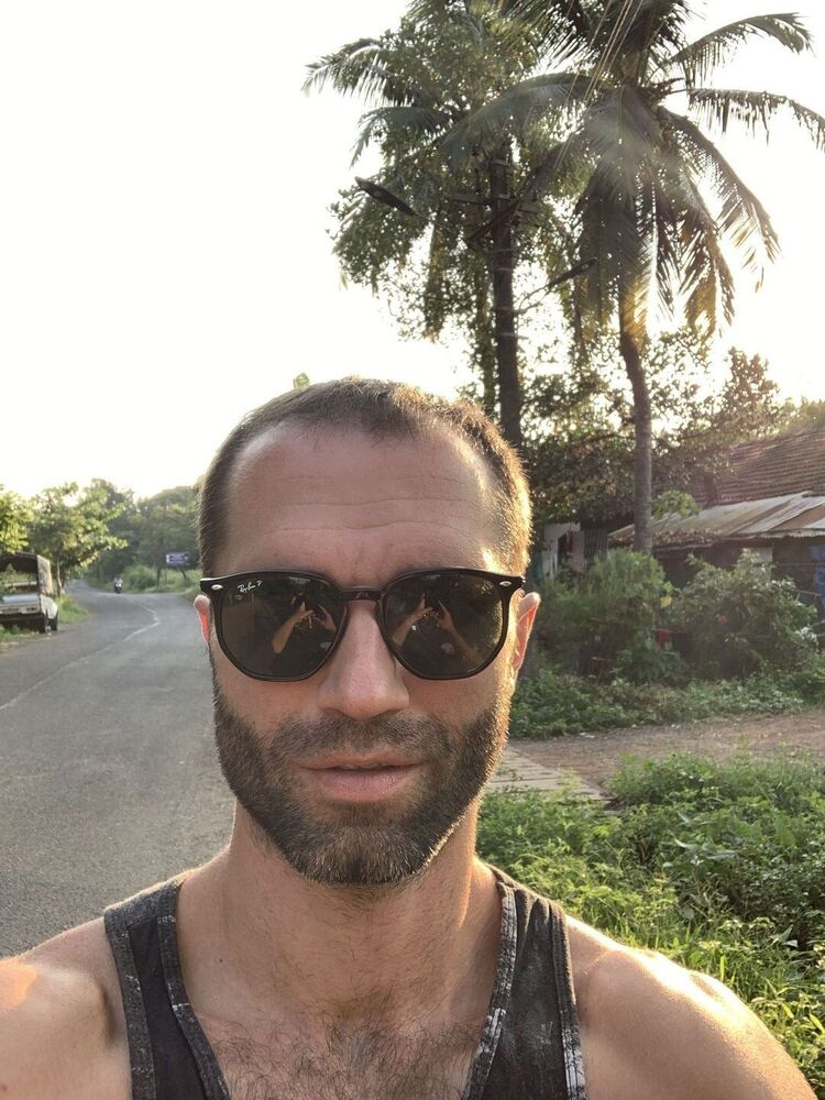  ,   Andrei, 44 ,   ,   , c 