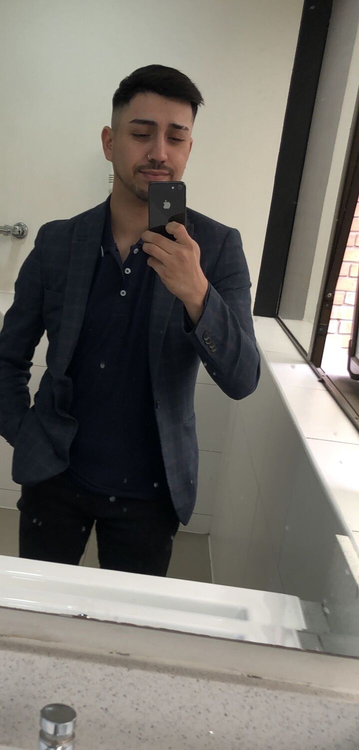  42122528  Bastian, 29 ,    Cerrillos