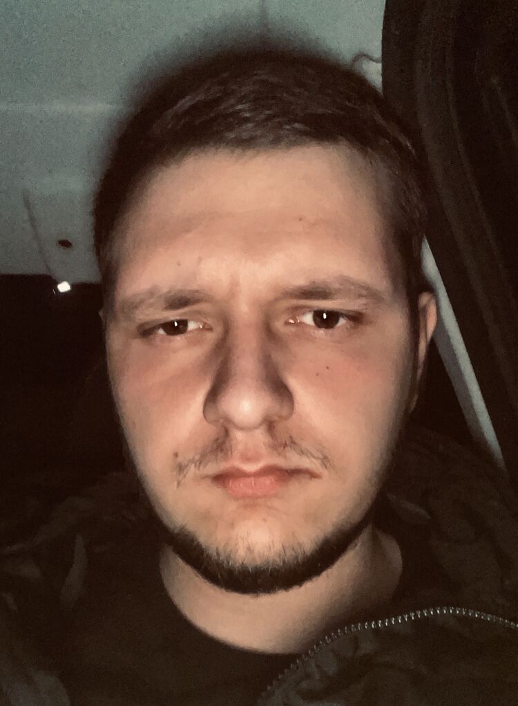  28278868  Sergei, 27 ,    