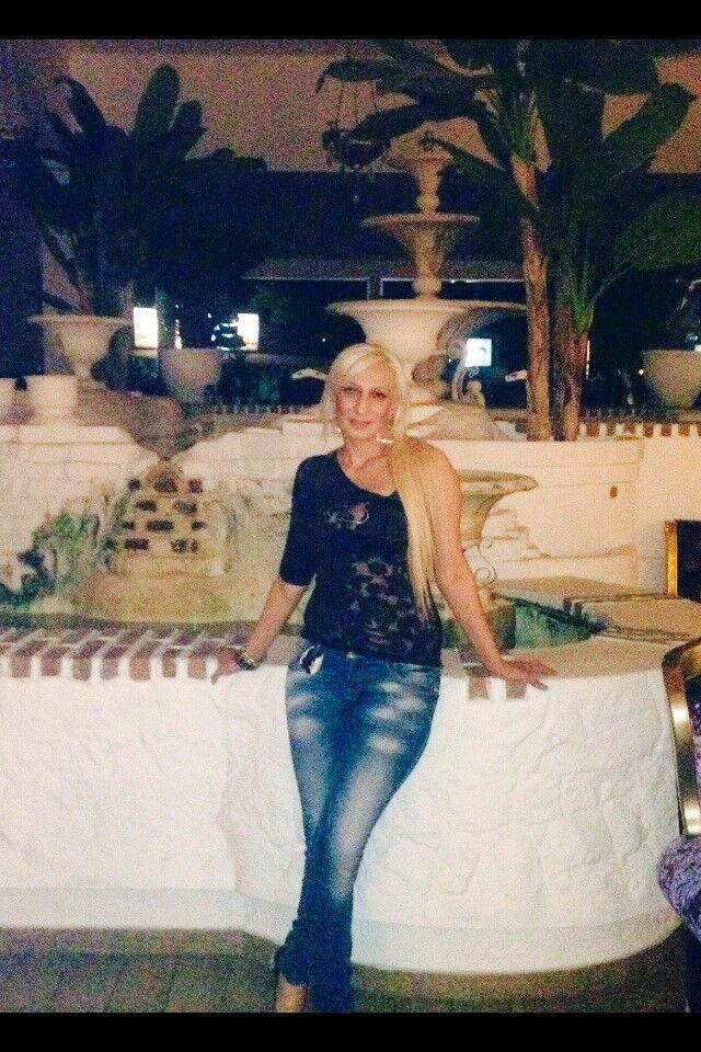  ,   Tina, 40 ,   ,   , c 
