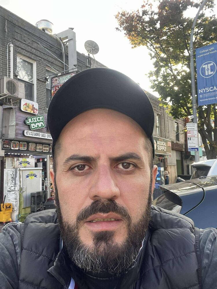  New York City,   Pavel, 40 ,   ,   