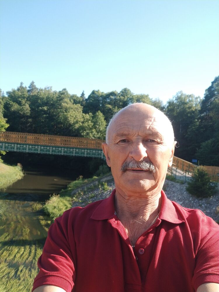  46787128  , 68 ,    
