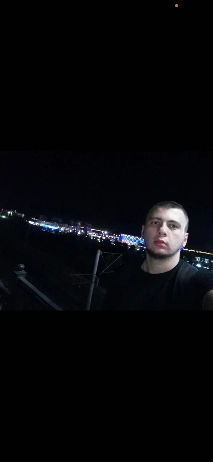  28366918  Andrei, 30 ,    