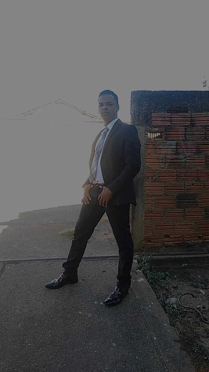  --,   Moises, 19 ,   ,   
