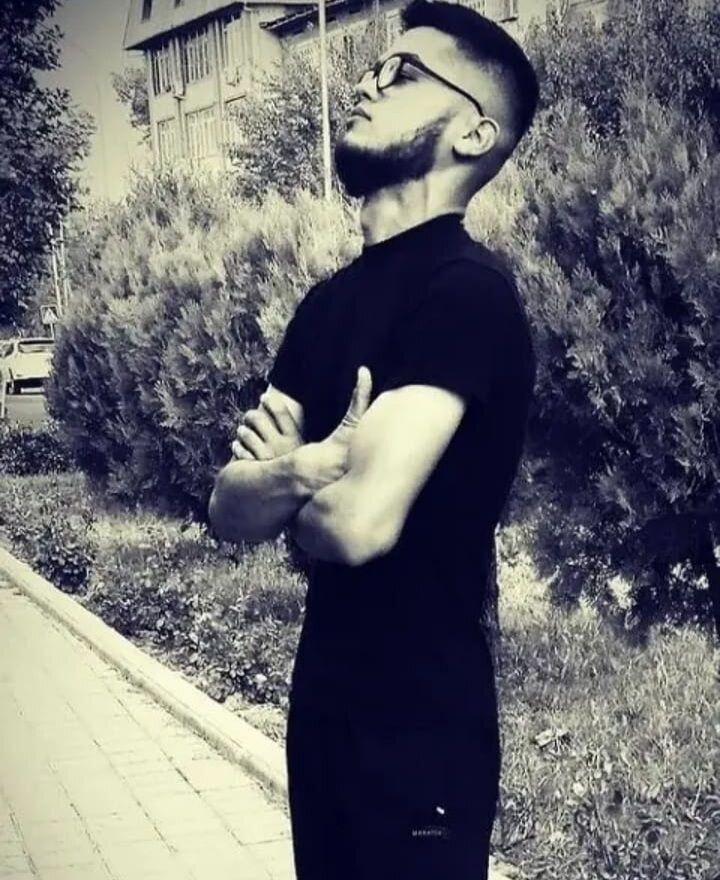  33577788  Abdukodir, 25 ,    