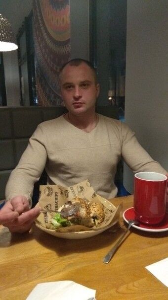  14296028  Oleg, 39 ,    